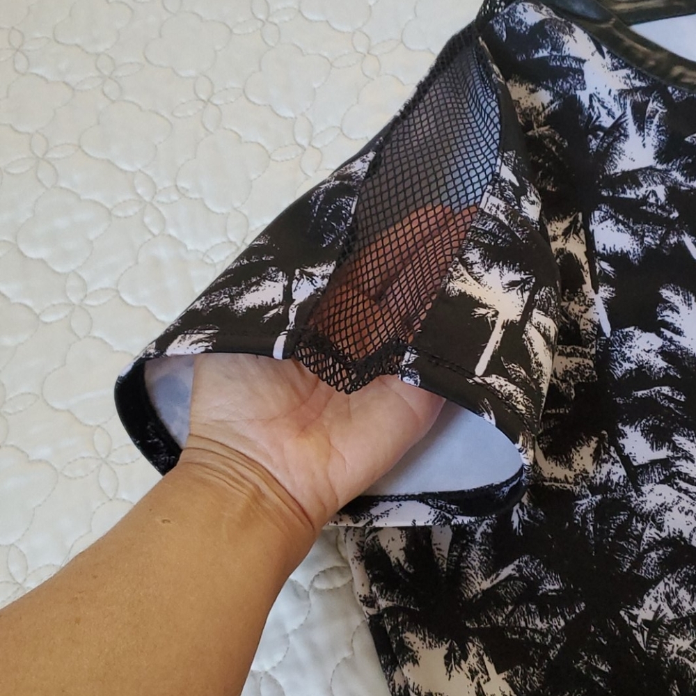 Guess blouse - Picture 2 of 6